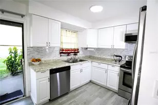 1920 E Edgewood Dr, Lakeland, FL 33803 - Photo 11