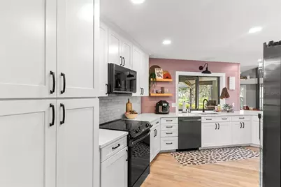 2702 Pine Club Drive, Plant City, FL 33566 - Photo 13