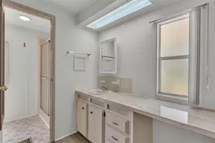 34704 Sweetpea Ln, Zephyrhills, FL 33541 - Photo 33