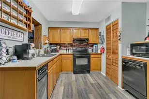 6112 Fox Hunt Trail, Orlando, FL 32808 - Photo 9