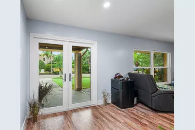 628 Shady Nook Drive, Brandon, FL 33511 - Photo 7