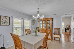 3279 Pebble Bend Dr, Lakeland, FL 33810 - Photo 11