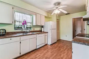 2324 Sea Island Circle S, Lakeland, FL 33810 - Photo 15