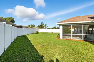 655 Powder Horn Row, Lakeland, FL 33809 - Photo 35