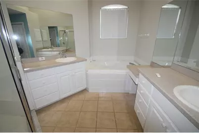 534 Grasslands Village Circle #534, Lakeland, FL 33803 - Photo 5