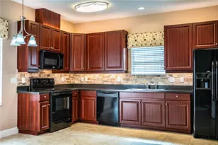 253 Alexander Woods Dr, Plant City, FL 33563 - Photo 19