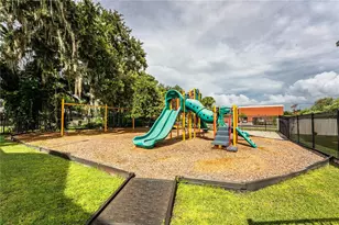 253 Alexander Woods Dr, Plant City, FL 33563 - Photo 7