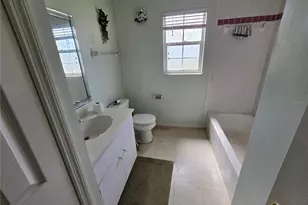 12144 SW Egret Cir, Lake Suzy, FL 34269 - Photo 11