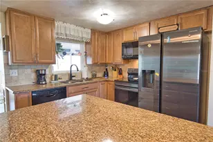 861 E 7th St, Englewood, FL 34223 - Photo 7