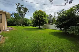 3829 Eric Ct, Lakeland, FL 33813 - Photo 5