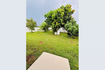 5857 Manchester Drive W, Lakeland, FL 33810 - Photo 23