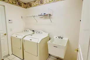 5857 Manchester Dr W, Lakeland, FL 33810 - Photo 17