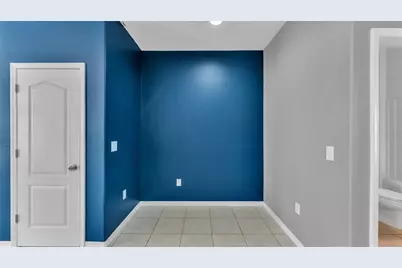 4219 Winding Vine Drive, Lakeland, FL 33812 - Photo 9