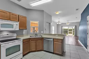 4219 Winding Vine Dr, Lakeland, FL 33812 - Photo 15