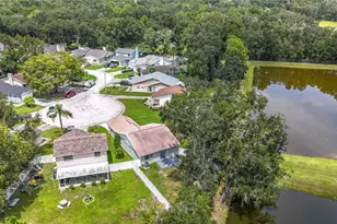 1305 Bramblewood Dr, Lakeland, FL 33811 - Photo 51