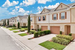 3842 Hampstead Ln, Lakeland, FL 33810 - Photo 3