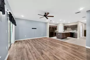 3842 Hampstead Ln, Lakeland, FL 33810 - Photo 7