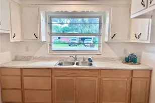 718 Bay St, Sebring, FL 33870 - Photo 13