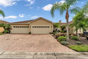 1584 Vienna Square Dr, Winter Haven, FL 33884 - Photo 1