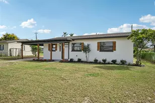 2633 Royal Dr, Lakeland, FL 33801 - Photo 3