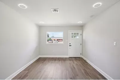 2633 Royal Drive, Lakeland, FL 33801 - Photo 17