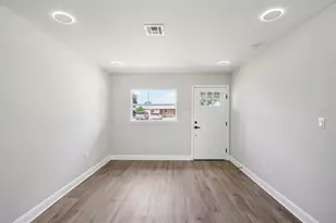 2633 Royal Dr, Lakeland, FL 33801 - Photo 17