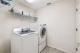 6845 Shimmering Dr, Lakeland, FL 33813 - Photo 9