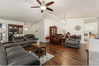 1836 Prairie Dunes Circle N, Lakeland, FL 33810 - Photo 3