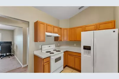2756 Highlands Creek Drive, Lakeland, FL 33813 - Photo 13