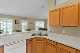 2756 Highlands Creek Dr, Lakeland, FL 33813 - Photo 11