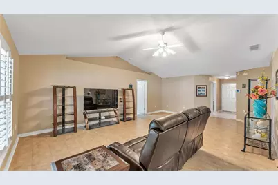 2756 Highlands Creek Drive, Lakeland, FL 33813 - Photo 3