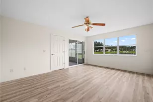 6341 Silver Lakes Dr W, Lakeland, FL 33810 - Photo 9