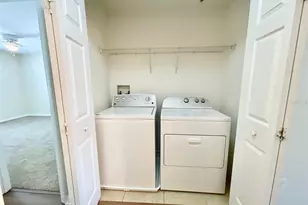 2044 Cypress Bay Blvd, Kissimmee, FL 34743 - Photo 37