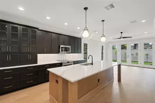 5351 Clubhouse Hills Ln, Lakeland, FL 33812 - Photo 9