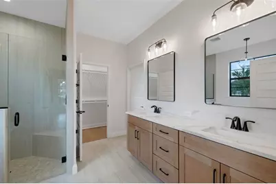 5351 Clubhouse Hills Lane, Lakeland, FL 33812 - Photo 21