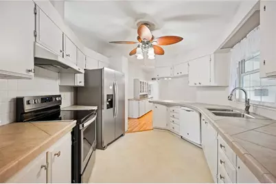 1610 Reynolds Road #117, Lakeland, FL 33801 - Photo 3