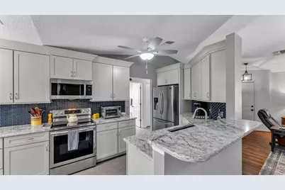 6096 Kittiwake Drive, Lakeland, FL 33809 - Photo 9