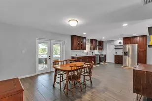 1722 High Point Dr, Lakeland, FL 33813 - Photo 7