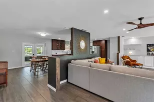 1722 High Point Dr, Lakeland, FL 33813 - Photo 9