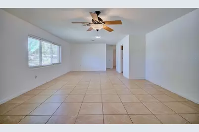 2706 Kingswood Drive, Sebring, FL 33870 - Photo 5