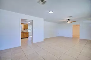 2706 Kingswood Dr, Sebring, FL 33870 - Photo 7