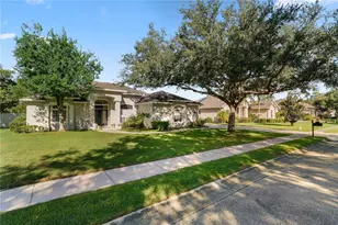 3293 Hawks Ridge Dr, Lakeland, FL 33810 - Photo 5