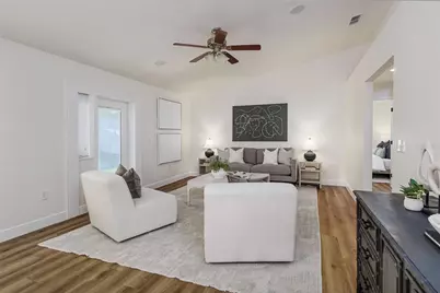 6610 Crescent Loop, Winter Haven, FL 33884 - Photo 5