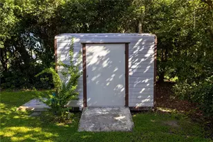 3533 Sutton Hills Dr N, Lakeland, FL 33810 - Photo 17