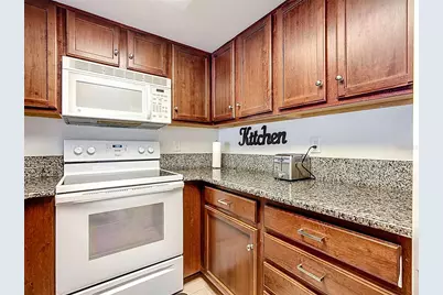 1880 N Crystal Lake Drive #12, Lakeland, FL 33801 - Photo 15