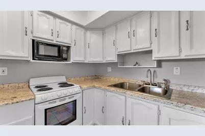 730 Erie Court, Lakeland, FL 33803 - Photo 7