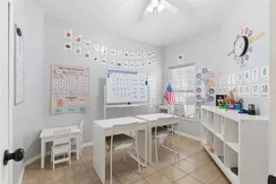 8160 S Canterbury Lake Blvd, Tampa, FL 33619 - Photo 23