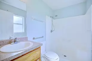 276 W Willow Ave, Eagle Lake, FL 33839 - Photo 19