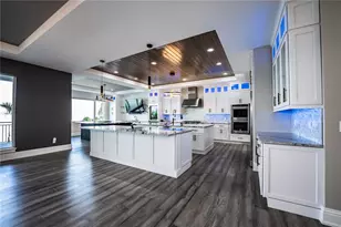 5845 Bahia Way S Way W, Saint Pete Beach, FL 33706 - Photo 11