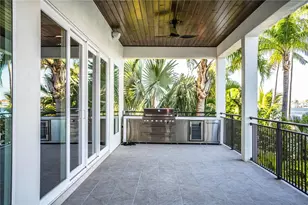 5845 Bahia Way S Way W, Saint Pete Beach, FL 33706 - Photo 25